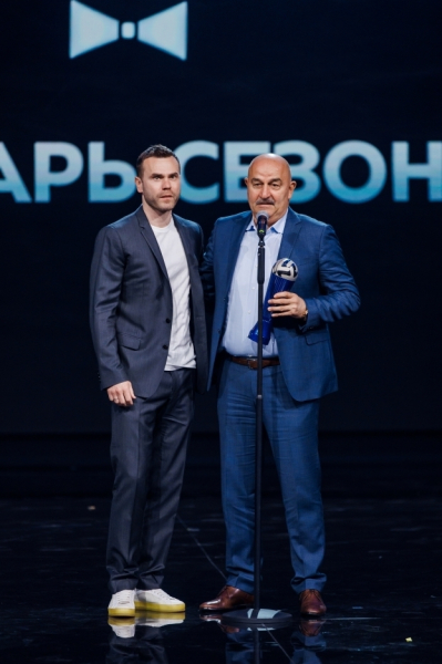 Малком и Акинфеев — главные герои сезона, Промес получил награду из рук Зиеша