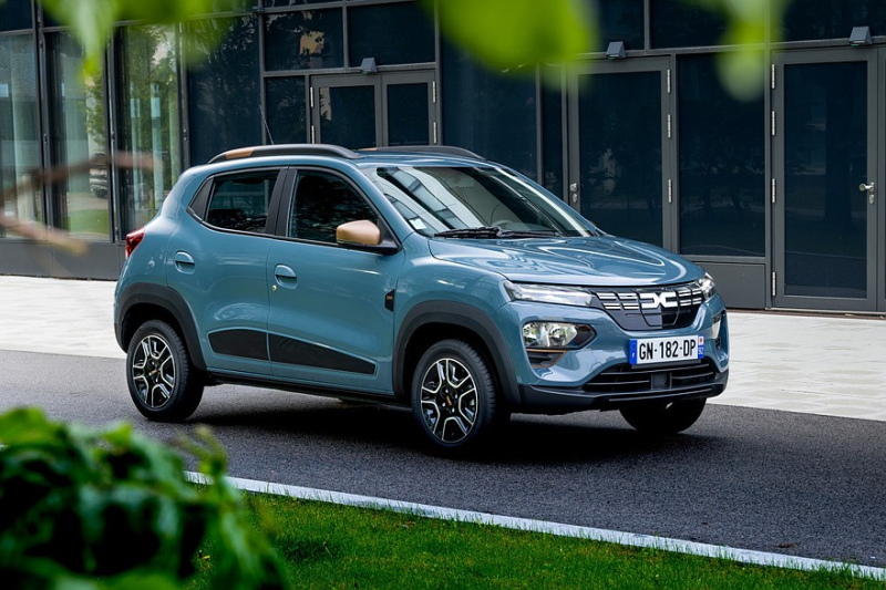 Бюджетный электрокар Dacia Spring: новая версия готова к дебюту