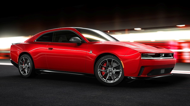 Новый многоликий Dodge Charger: полный привод, купе и лифтбек, бензин и электричество