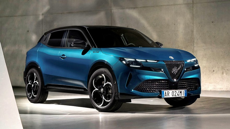 Alfa Romeo Milano: крутой дизайн, азартное шасси и полноприводная гибридная версия Q4