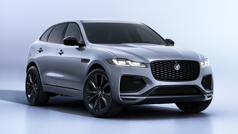 Jaguar решил попрощаться с кроссовером F-Pace с помощью двух спецверсий