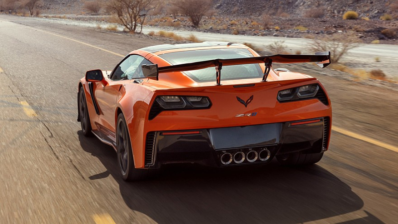 Новый Chevrolet Corvette ZR1 готовится дебюту: тизер и дата премьеры