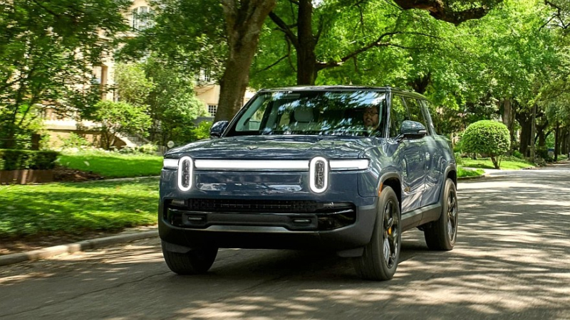 Обновлённые Rivian R1S и R1T: короче проводка, мощнее двигатели, больше запас хода