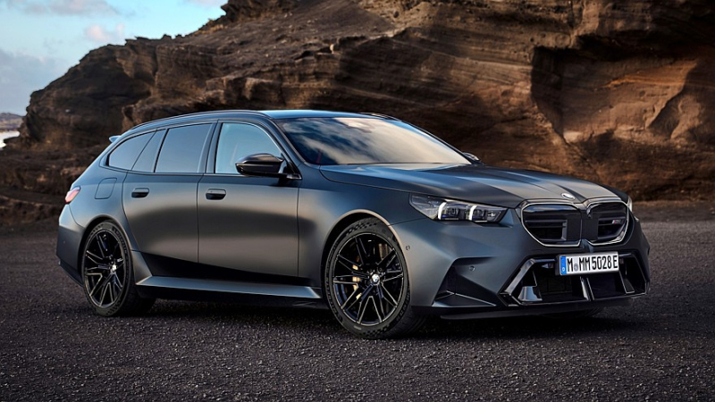 Очень тяжёлый люкс: представлен первый в истории гибридный BMW M5 Touring